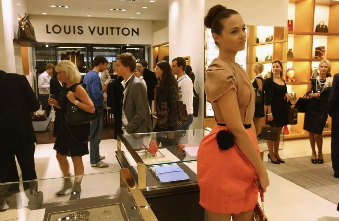 What Luxury Brands Can Teach Wealth Management About Client Experience